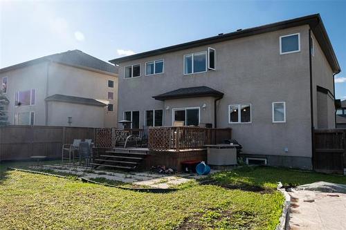 15 Stan Bailie Dr, Winnipeg, MB 