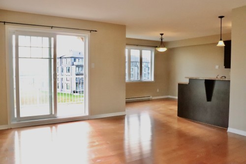 303-480 Rue Boileau , Vaudreuil-Dorion, QC J7V 0M6 5