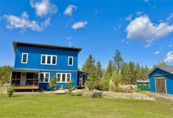 5469 RIVERVIEW FRONTAGE Road  Ta Ta Creek, BC V0B 2H0