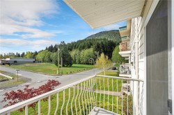 #205-611 Macmillan Dr Sayward, BC V0P 1R0