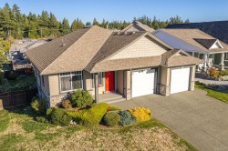 570 Spitfire Dr Comox, BC V9M 0A1