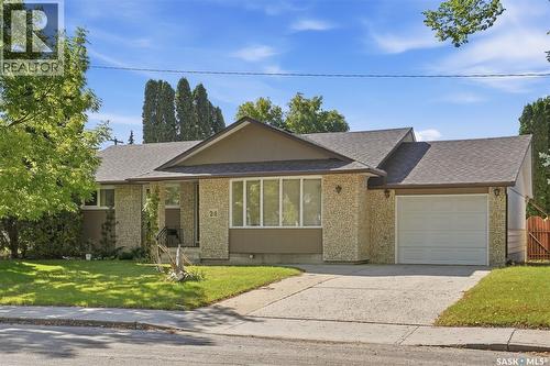 24 Harrison CRESCENT  Saskatoon, SK S7J 2L1