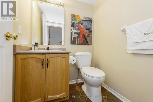 Main floor powder room - 15 Provender Avenue, Ottawa, ON 