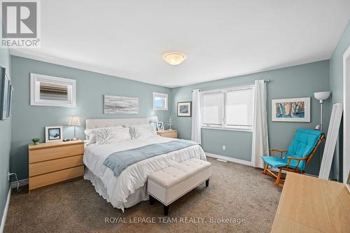 249 Kimpton Drive, Ottawa, ON 