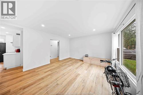 3495 LONGFELLOW AVENUE Unit# UNIT A , Windsor, Ontario N9E 2L8 4