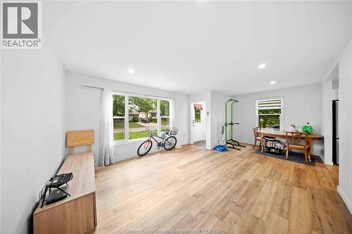 3495 LONGFELLOW AVENUE Unit# UNIT A , Windsor, Ontario N9E 2L8 5