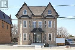 2A - 352 MAIN STREET N Markham, ON L3P 1Z1