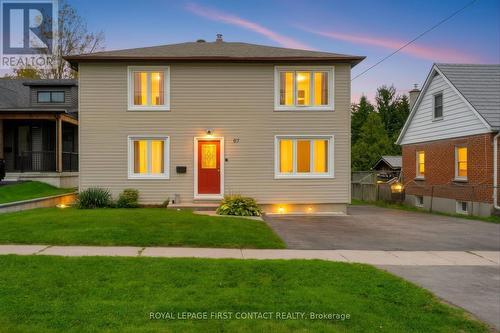 67 VANCOUVER STREET  Barrie, ON L4M 4M2