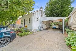 27 ROYCE AVENUE Brampton, ON L6Y 1J6