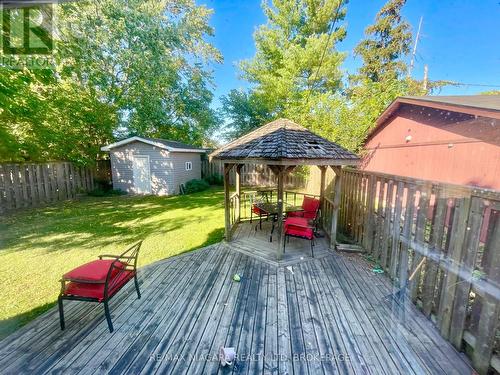UPPER - 215 MCALPINE AVENUE S , Welland (Lincoln/Crowland), Ontario L3B 1T8 2