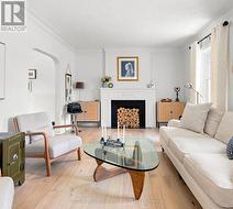 10 QUEENS AVENUE Toronto, ON M8V 2N1