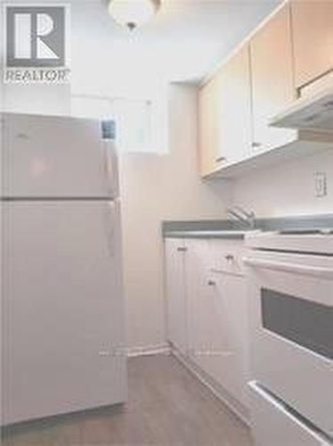 263 WRIGHT AVENUE , Toronto, Ontario M6R 1L7 4