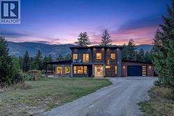 4909 93/95 Highway Fairmont Hot Springs, BC V0B 1L1
