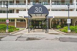 2110 - 30 GLOUCESTER STREET Toronto, ON M4Y 1L6