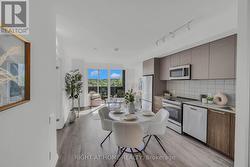 414 - 4208 DUNDAS STREET W Toronto, ON M8X 1Y6
