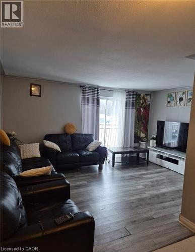 76 BRYBECK Crescent Unit# 303 , Kitchener, Ontario N2M 2C6 2