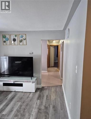 76 BRYBECK Crescent Unit# 303 , Kitchener, Ontario N2M 2C6 4