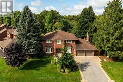 27 HAMPEL CRESCENT Ottawa, ON K2S 1E4