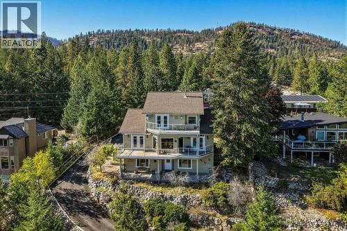 562 Mountain Drive  Vernon, BC V1H 2B7