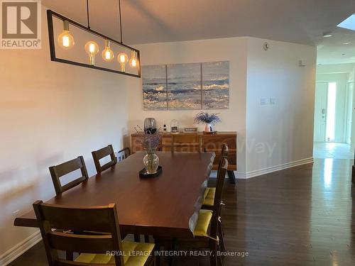 81 FRATTON WAY , Ottawa, Ontario K2G 7C4 4