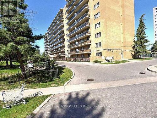 915 - 100 DUNDALK DRIVE , Toronto, Ontario M1P 4V2