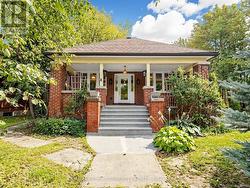 6055 MAIN STREET Whitchurch-Stouffville, ON L4A 3P6