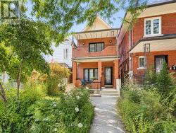 634 SHAW STREET Toronto, ON M6G 3L7