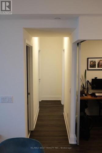 #2304 - 89 CHURCH STREET , Toronto, Ontario M5C 0B7 5