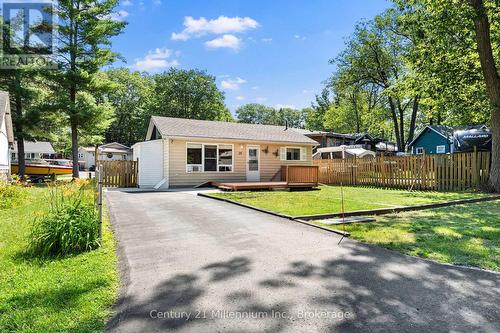 25 GLENDALE AVENUE  Wasaga Beach, ON L9Z 2T1