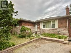 2428 EILEEN Drive  Burlington, ON L7R 1M8