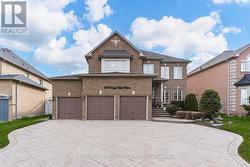 118 VILLAGE GATE DRIVE Markham, ON L6C 1W5