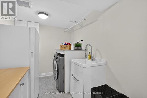 1957 Delaney Drive, Mississauga, ON 