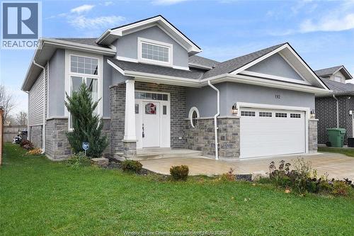 192 LENNOX AVENUE , Essex, Ontario N8M 0A7 2
