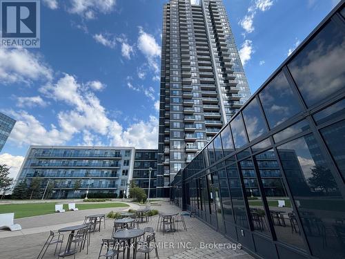 2205 - 3600 HIGHWAY 7 DRIVE , Vaughan, Ontario L4L 0G7 3