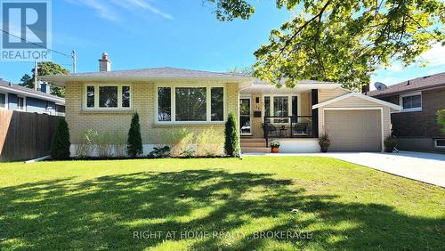 34 DENSGROVE DRIVE  St. Catharines (Vine/Linwell), ON L2M 3M2