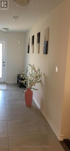 60 SCARLETWOOD STREET , Hamilton, Ontario L8J 0K8 2