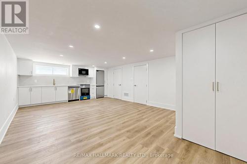 BASEMENT 2 - 11 JOHNSON ROAD , Aurora, Ontario L4G 2A3 5