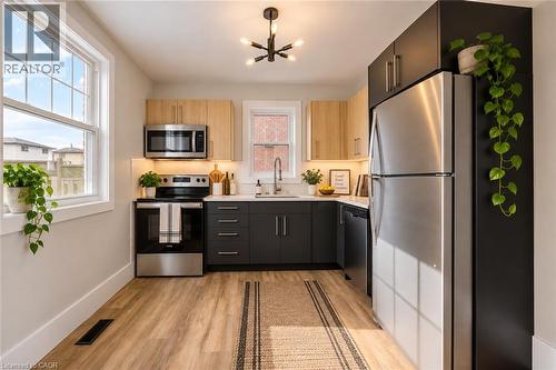 329 ROSEDALE Avenue Unit# 1 , Hamilton, Ontario L8K 4N9 5