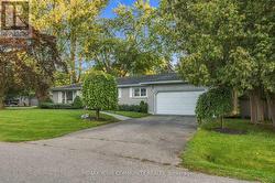 29 MEDINA SQUARE Georgina, ON L4P 1C8