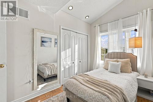 7331 Cork Tree Row, Mississauga, ON 