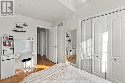 7331 Cork Tree Row, Mississauga, ON 