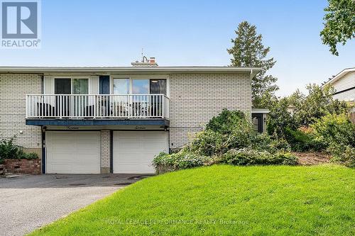 16 WOODMOUNT CRESCENT  Ottawa, ON K2E 5R1
