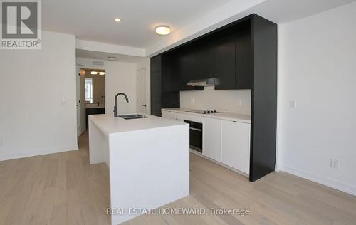 J301 - 11 WALDER LANE , Richmond Hill, Ontario L4S 0N3 2