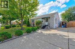 1449 REDWOOD AVENUE Windsor, ON N9C 3P2