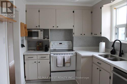 MAIN - 14 TREEVIEW DRIVE , Toronto, Ontario M8W 4B9 5