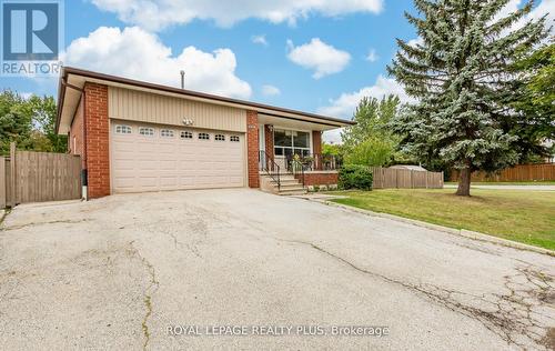REAR - 2844 KINGSBERRY CRESCENT , Mississauga, Ontario L5B 2K9 2