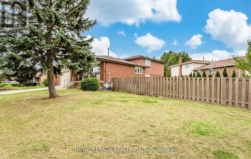 REAR - 2844 KINGSBERRY CRESCENT , Mississauga, Ontario L5B 2K9 3