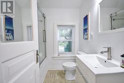 4-Pc Bathroom - 
