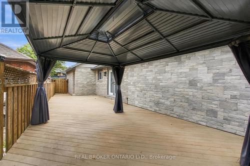 1249 Thorpe Road, Burlington, ON 