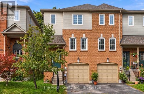33 ASPEN PARK WAY  Whitby (Downtown Whitby), ON L1N 9M6